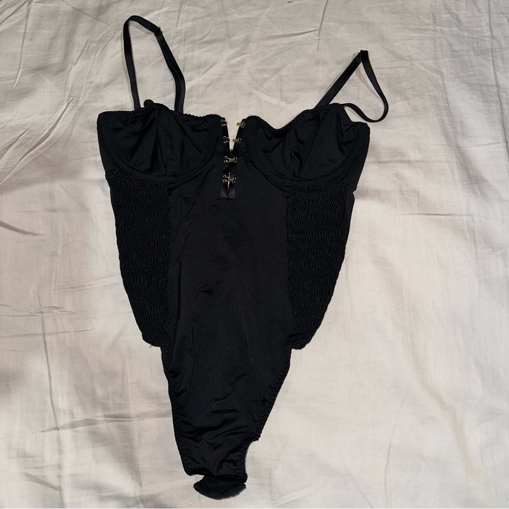 Size SM VS Black Bodysuit